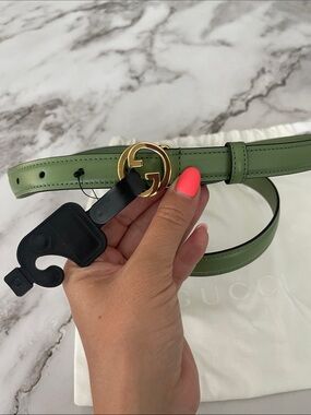 $950 New Authentic Gucci Green Leather Belt with Gold Double G Ring Buckle 100
